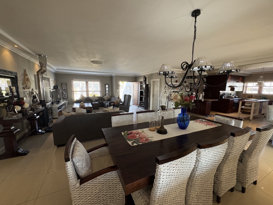 4 Bedroom Property for Sale in Yzerfontein Western Cape